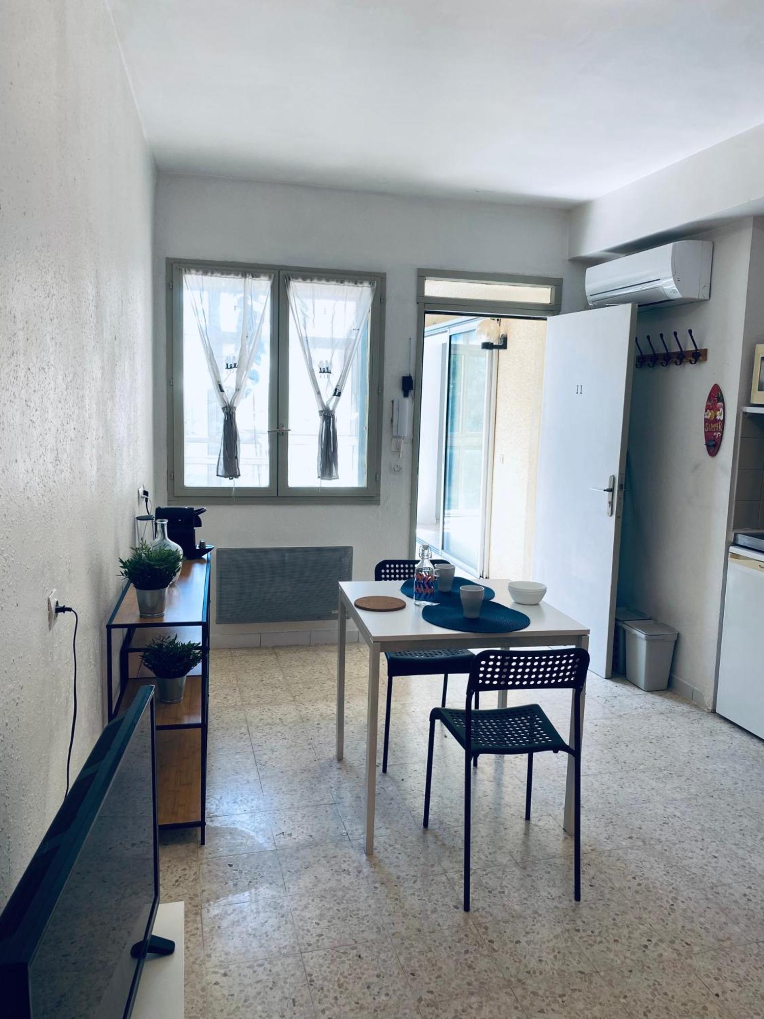 Appartement La Maison D'Antonin à Nîmes Extérieur photo